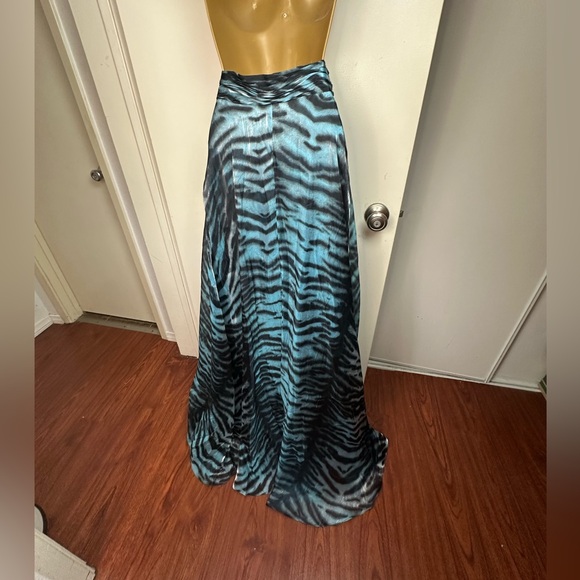 Bicici Turquoise Black Animal Print Open Front Jeweled Waist Maxi Skirt NWT M - Picture 3 of 14